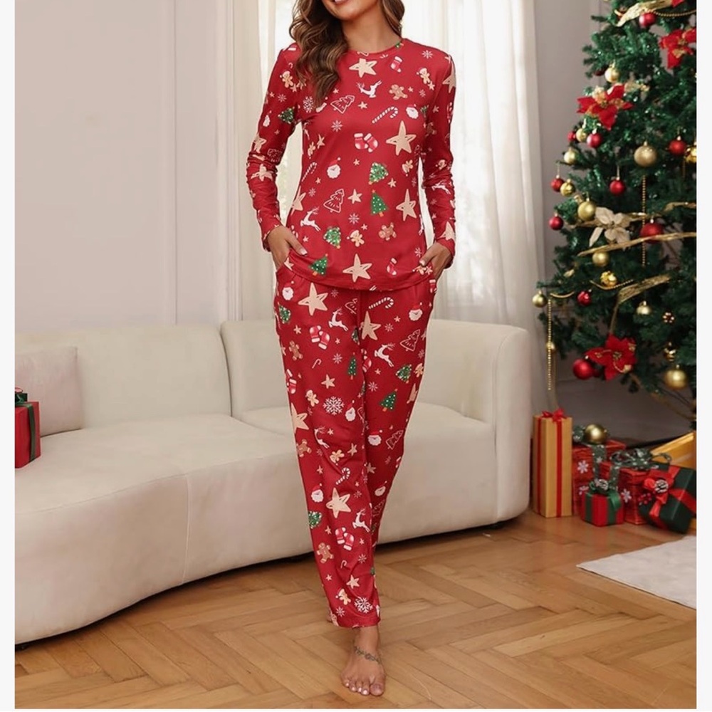 Holiday Red Women's Pajama Set
